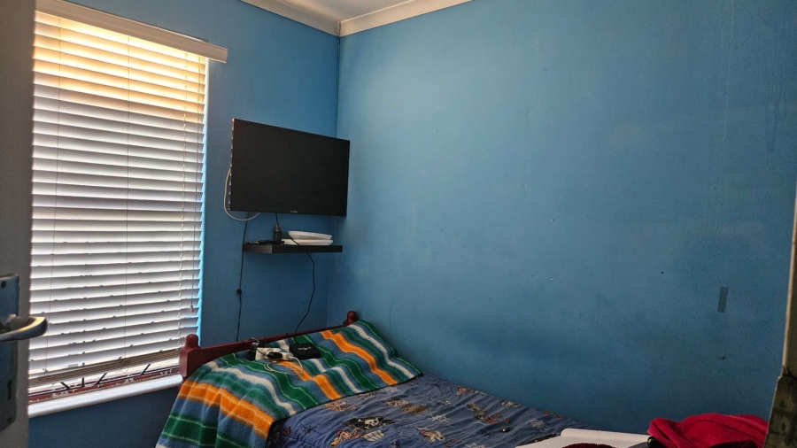 3 Bedroom Property for Sale in Elsies River Western Cape